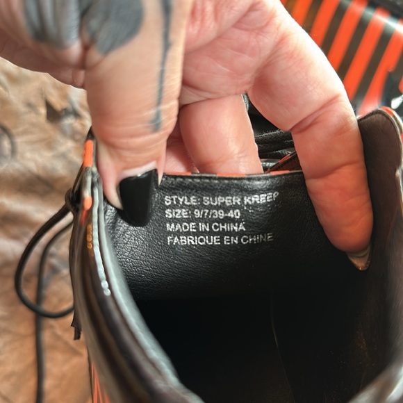 STRANGECVLT SUPER KREEP LIMITED EDITION HALLOWEEN ORANGE STRIPED SZ 9 GUC - Picture 11 of 12